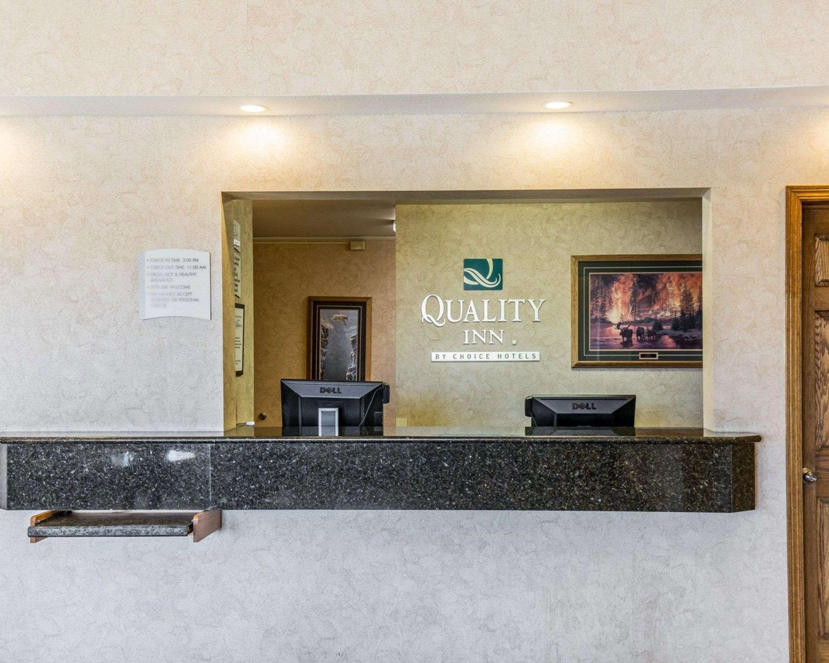Spark By Hilton Sheridan Exterior photo