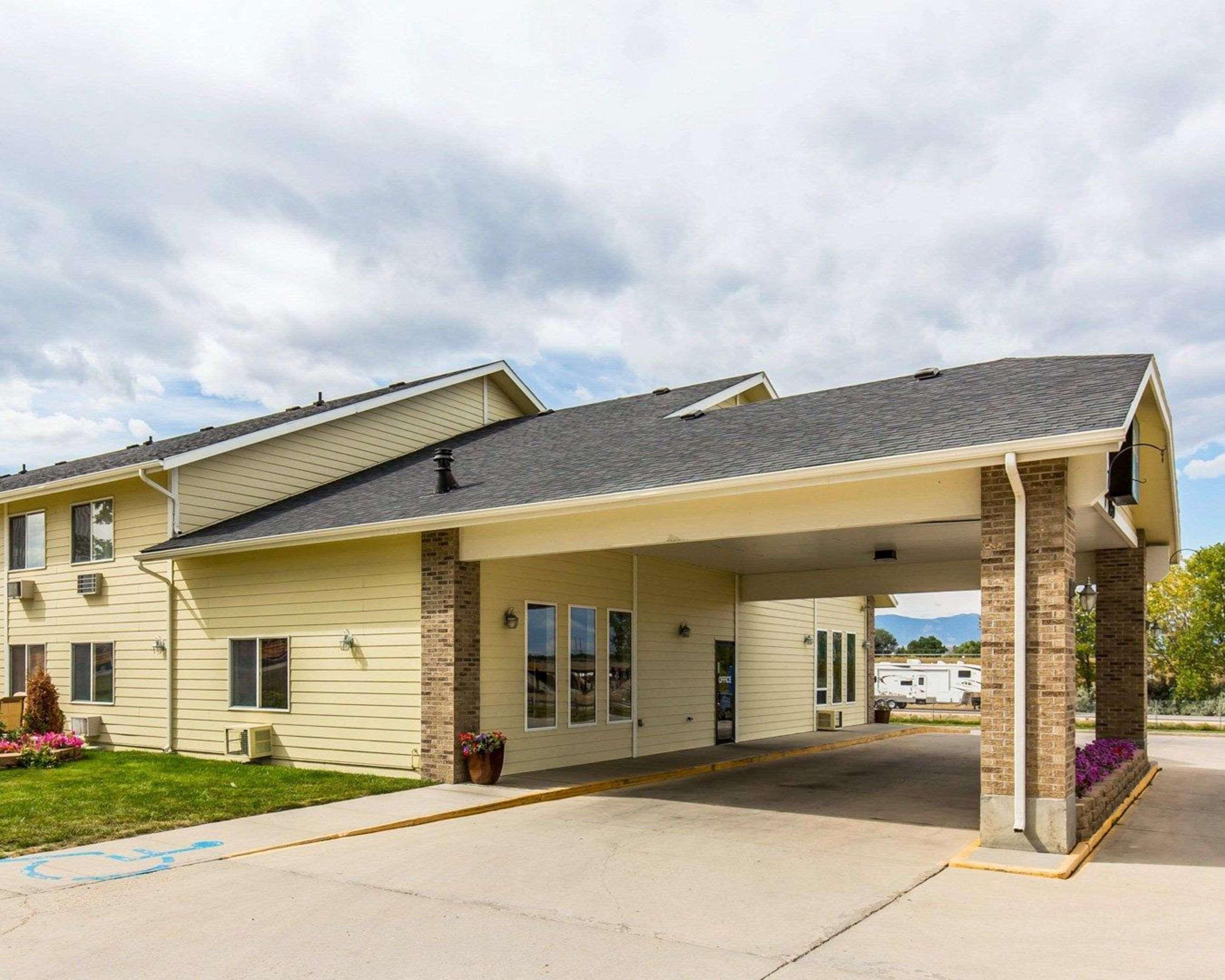 Spark By Hilton Sheridan Exterior photo
